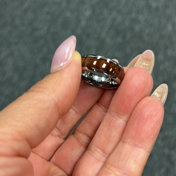 8MM ROSE WOOD INLAY TUNGSTEN WEDDING BAND - Picture 15 of 16